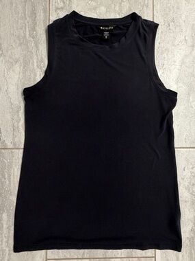 Athleta Sleeveless black tank